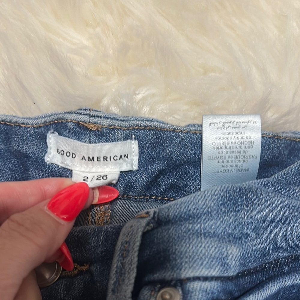 Good American High-Rise Wide Leg Jeans in Medium Blue - Picture 2 of 9